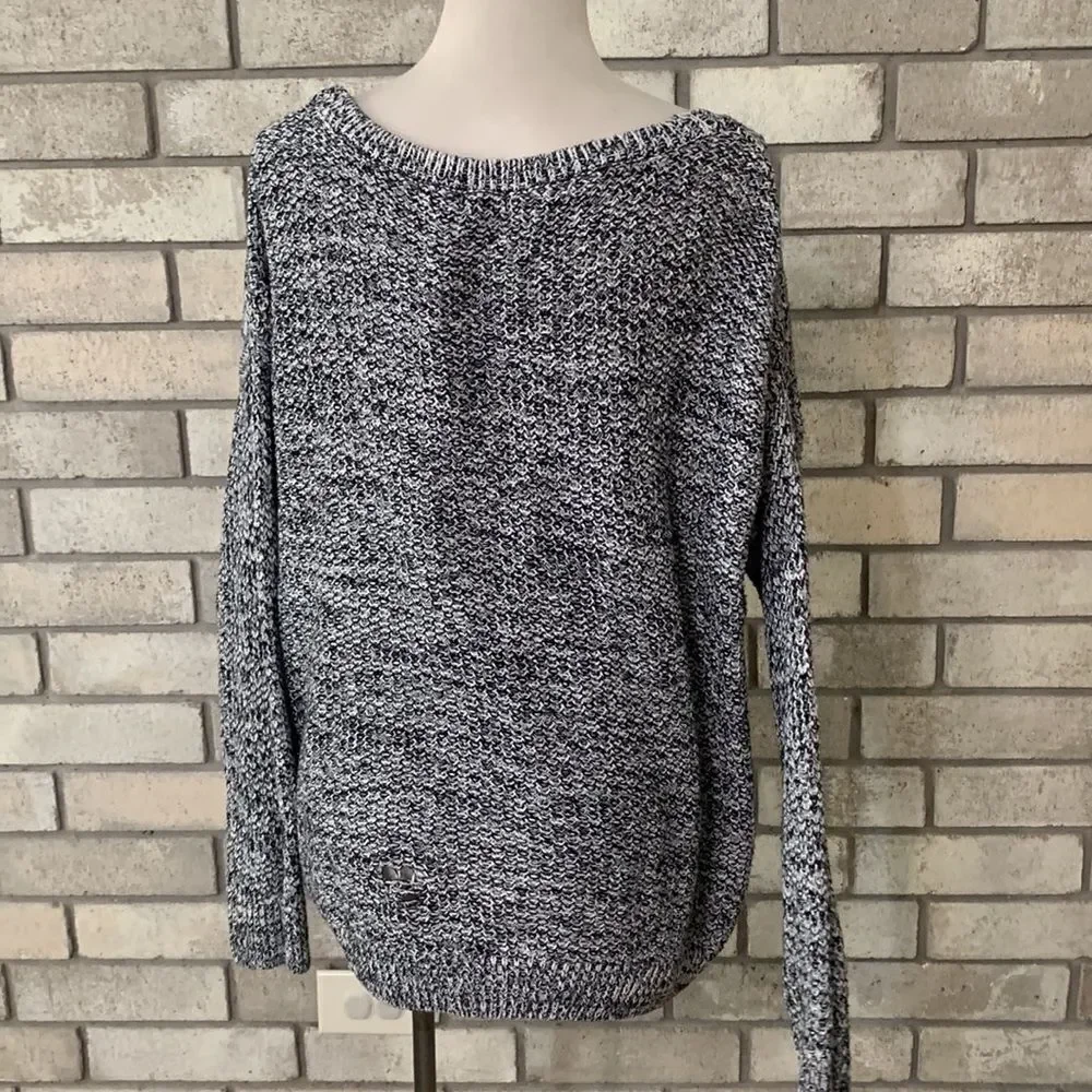 3for$20 sweater m-L - Picture 2 of 5
